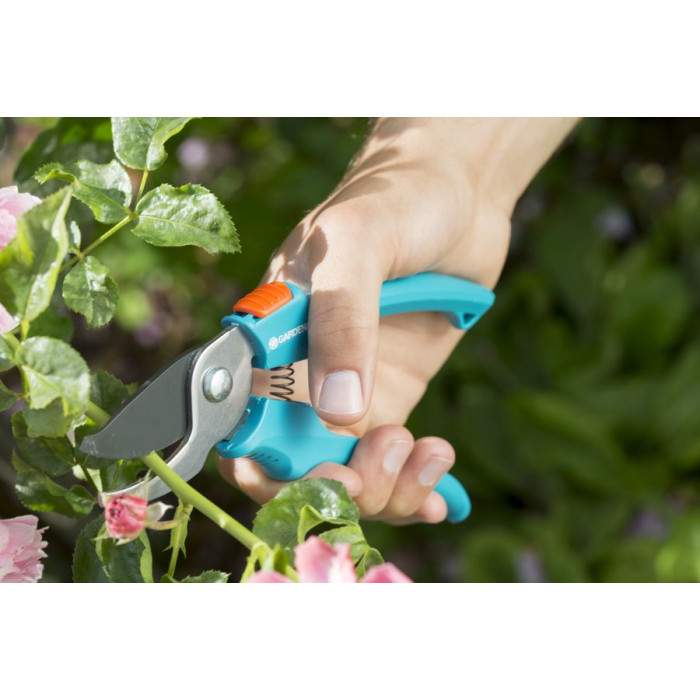 Ножницы для живой изгороди Gardena Comfort 700T + секатор Gardena Classic - изображение 7