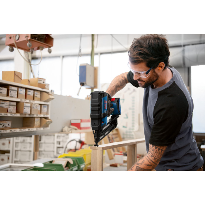 Гвоздезабиватель аккумуляторный BOSCH GNH 18V-64 M Professional 0601481000 без АКБ - изображение 6