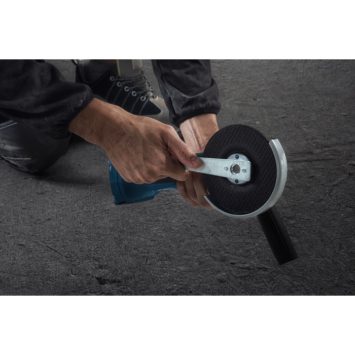 Угловая шлифмашина аккумуляторная BOSCH GWS 180-LI Professional 06019H9021 - изображение 7