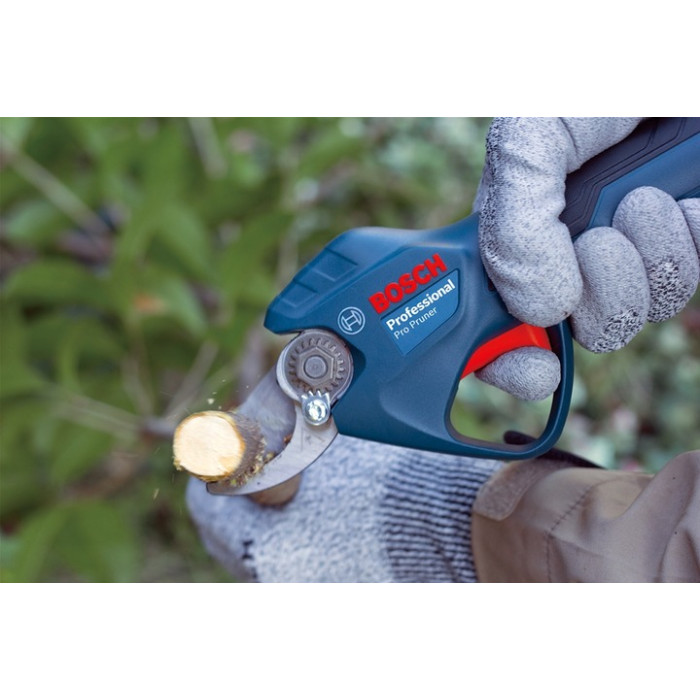 Ножиці-секатор акумуляторні BOSCH Pro Pruner 06019K1020 без АКБ - зображення 3