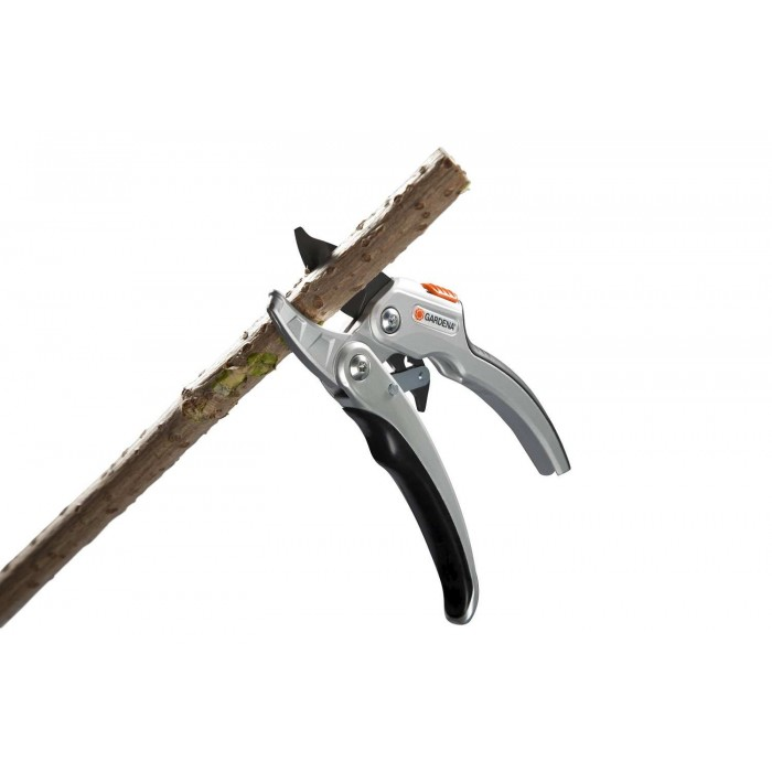 Секатор с наковальней и храповым механизмом GARDENA SmartCut 25 мм 08798-20.000.00 - изображение 2