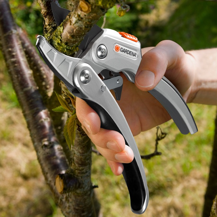 Секатор с наковальней и храповым механизмом GARDENA SmartCut 25 мм 08798-20.000.00 - изображение 3