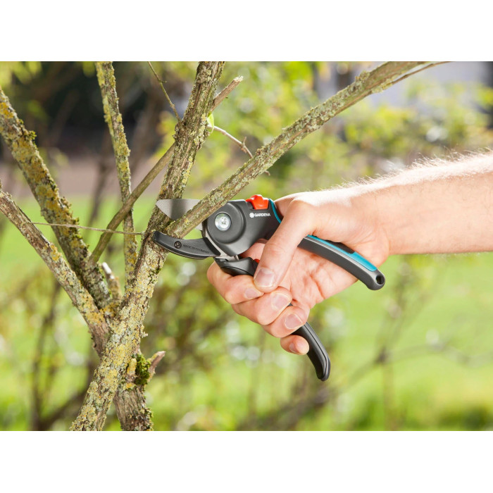 Секатор с наковальней Gardena Comfort A M 08903-20.000.00 - изображение 5