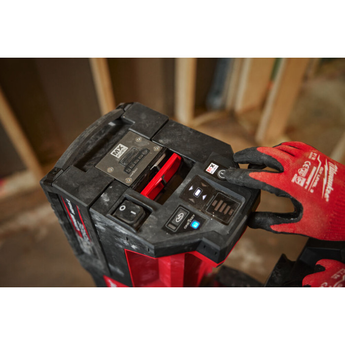 Акумулятор Milwaukee MX Fuel Forge Li-Ion MXF 12 Аг HD812 4932492128 - зображення 4