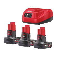 Набір Milwaukee M12 NRGO1-643 зарядний пристрій 12 В, акумулятори 3 шт Li-Ion 12 В 4 Аг, 6 Аг 4932492932