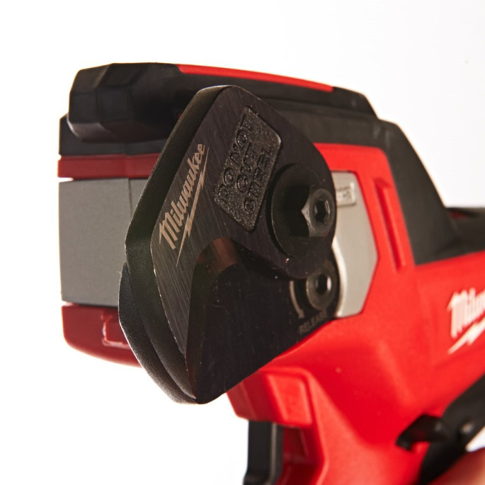 Акумуляторний кабелеріз MILWAUKEE M12 CC-0 4933431600 без АКБ - зображення 4
