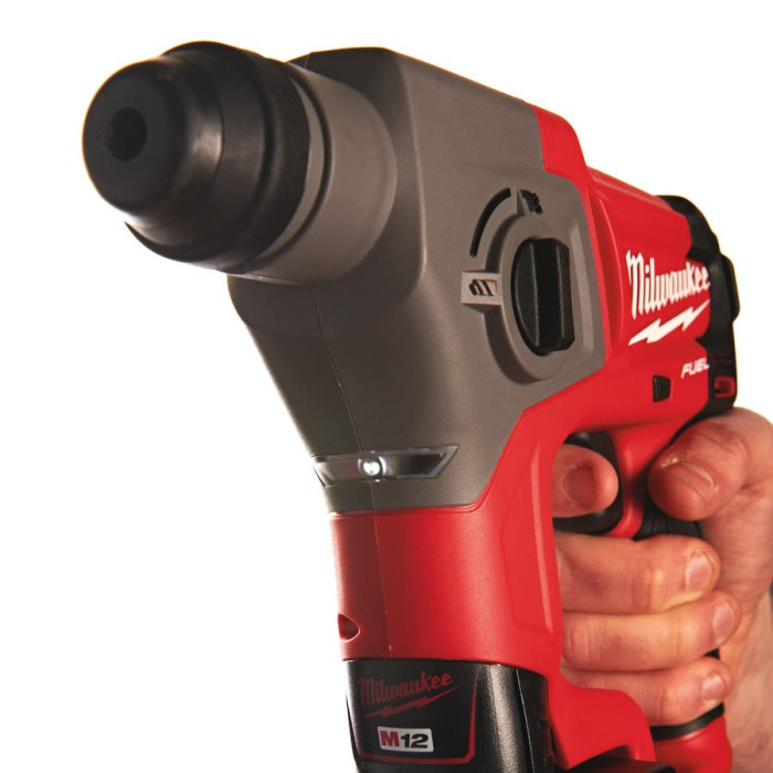 Перфоратор акумуляторний Milwaukee M12 CH-402C 4933441475 - зображення 4