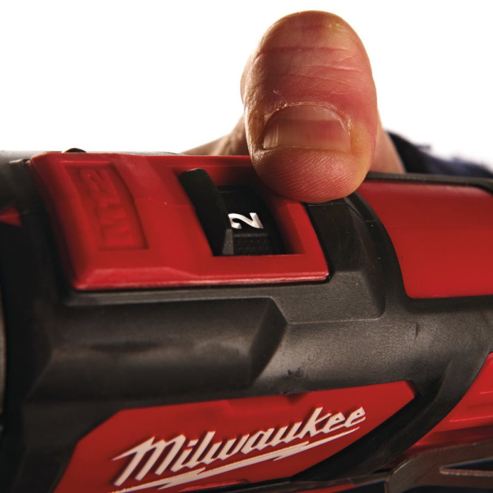 Дриль-шуруповерт ударний акумуляторний Milwaukee M12 BPD-202C 4933441940 - зображення 5