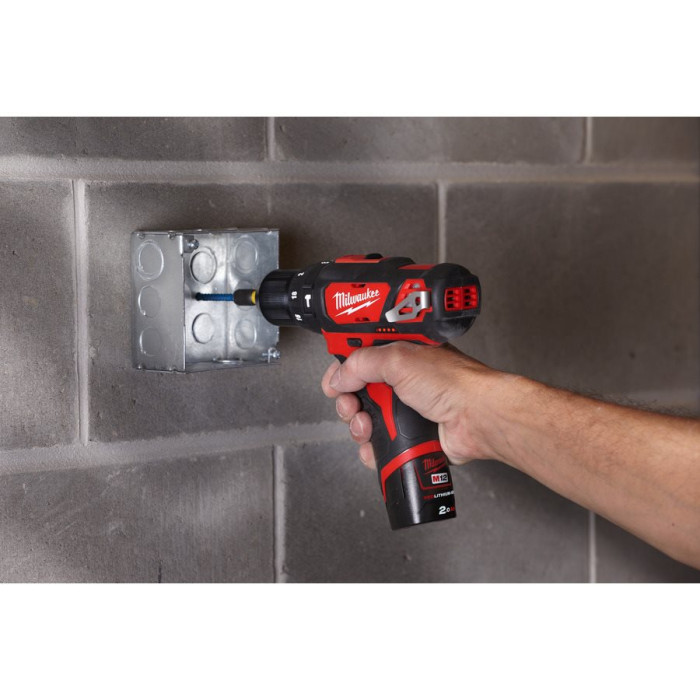 Дриль-шуруповерт ударний акумуляторний Milwaukee M12 BPD-202C 4933441940 - зображення 11