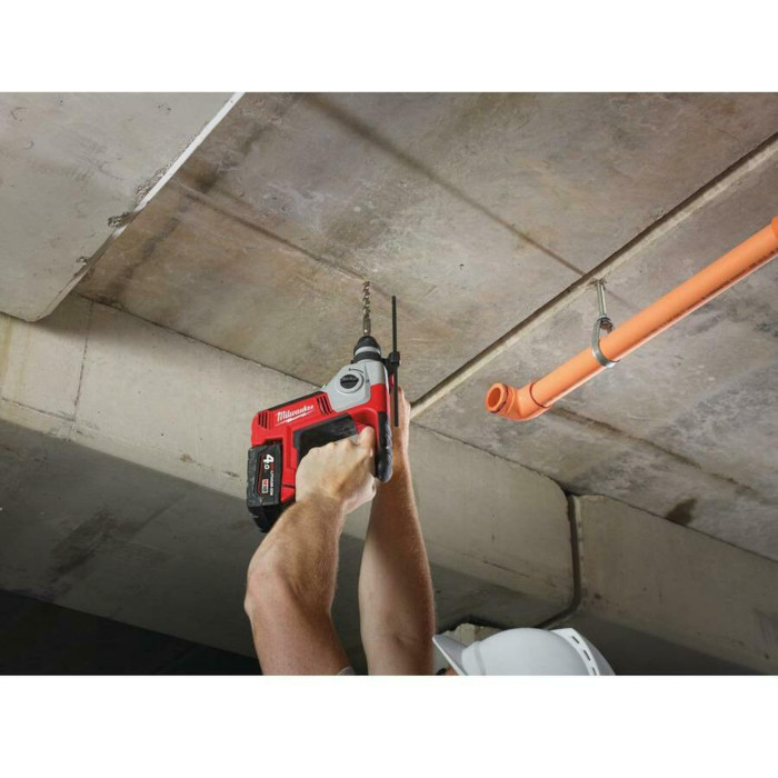 Перфоратор аккумуляторный Milwaukee M18 BH-402C 4933443330 - изображение 10