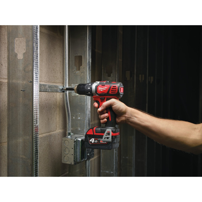 Дриль-шуруповерт акумуляторний Milwaukee M18 BDD-0 4933443530 без АКБ - зображення 3