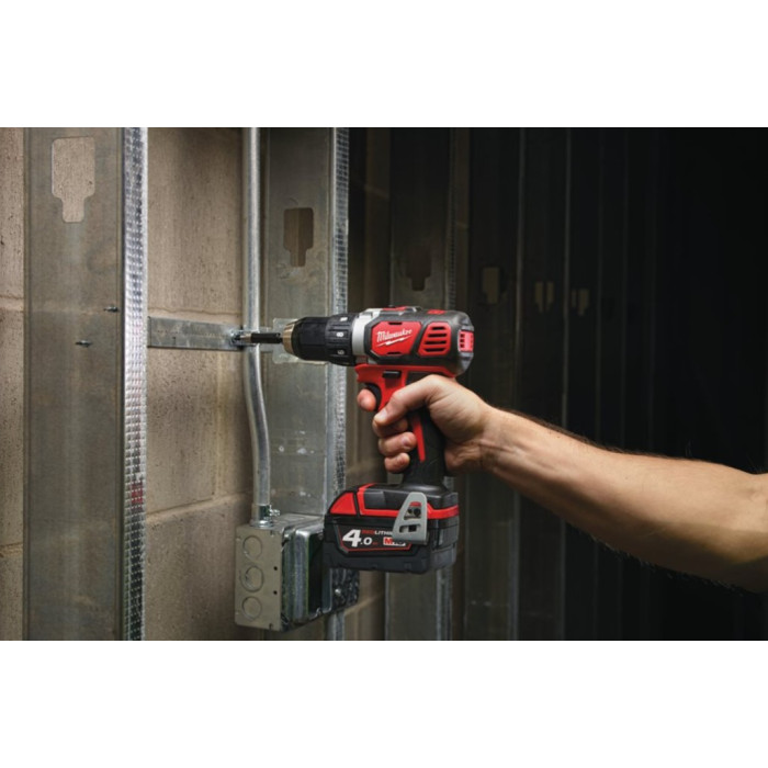 Дрель-шуруповёрт аккумуляторный Milwaukee M18 BDD-202C 4933443555 - изображение 5