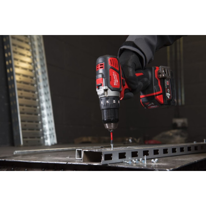 Дрель-шуруповёрт аккумуляторный Milwaukee M18 BDD-202C 4933443555 - изображение 8