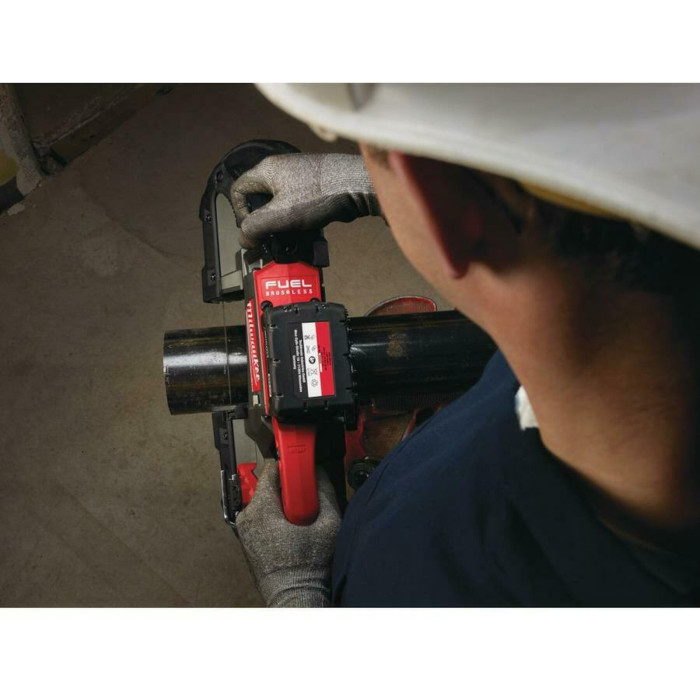 Ленточная пила аккумуляторная Milwaukee M18 CBS125-502C 4933448195 - изображение 10