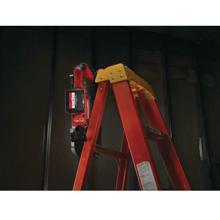 Ленточная пила аккумуляторная Milwaukee M18 CBS125-502C 4933448195 - изображение 11