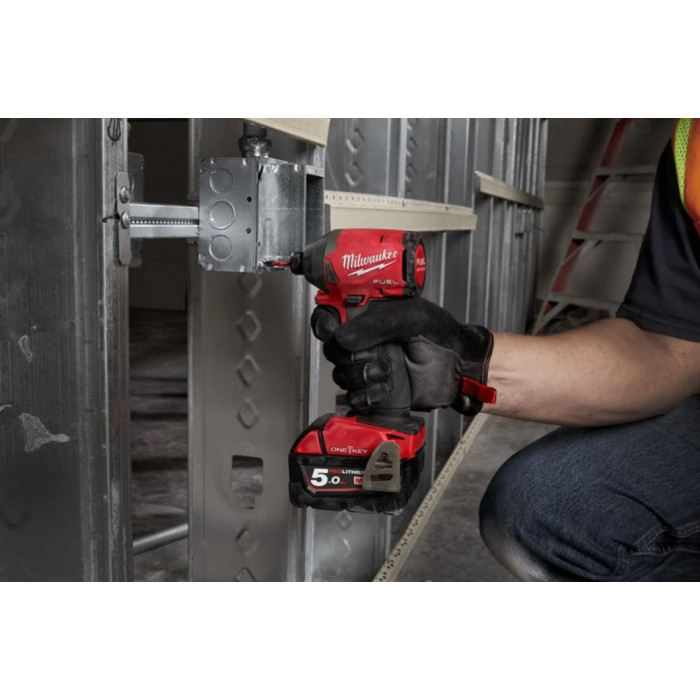 Гвинтоверт акумуляторний ударний Milwaukee M18 ONEID2-0X 4933464090 без АКБ - зображення 7