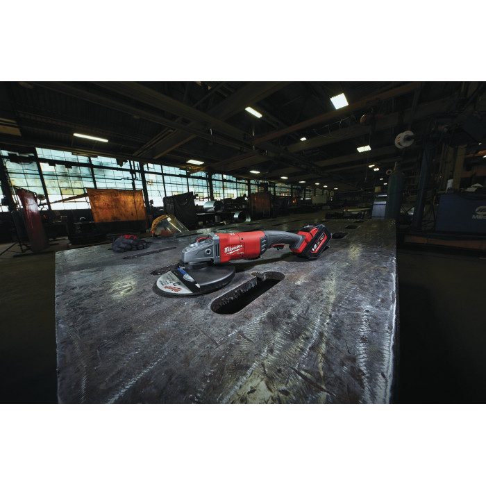 Угловая шлифмашина аккумуляторная Milwaukee M18 FLAG230XPDB-121C 4933464115 - изображение 12