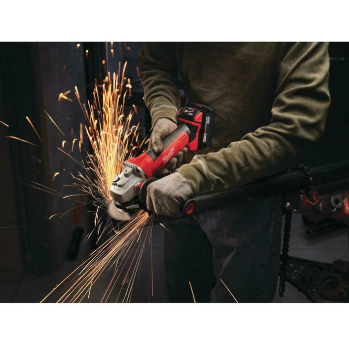 Набір акумуляторних інструментів Milwaukee M18 BPP3A-402B 4933464140 - зображення 5