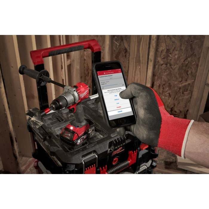 Дриль-шуруповерт акумуляторний Milwaukee M18 ONEPD2-0X FUEL ONE-KEY 4933464526 без АКБ - зображення 4