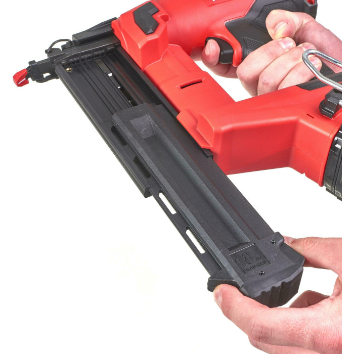 Гвоздезабиватель аккумуляторный Milwaukee M18 FN18GS-0X 4933471409 без АКБ - изображение 5