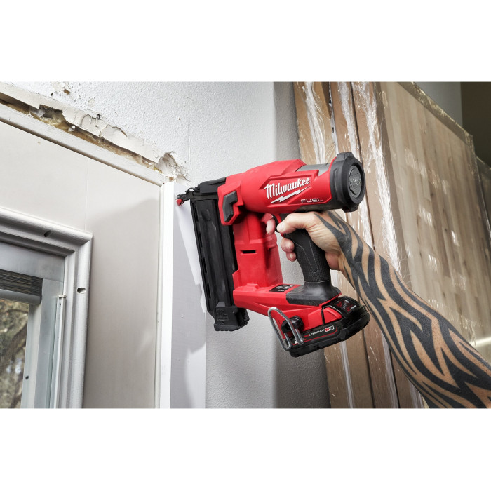 Гвоздезабиватель аккумуляторный Milwaukee M18 FN18GS-0X 4933471409 без АКБ - изображение 17