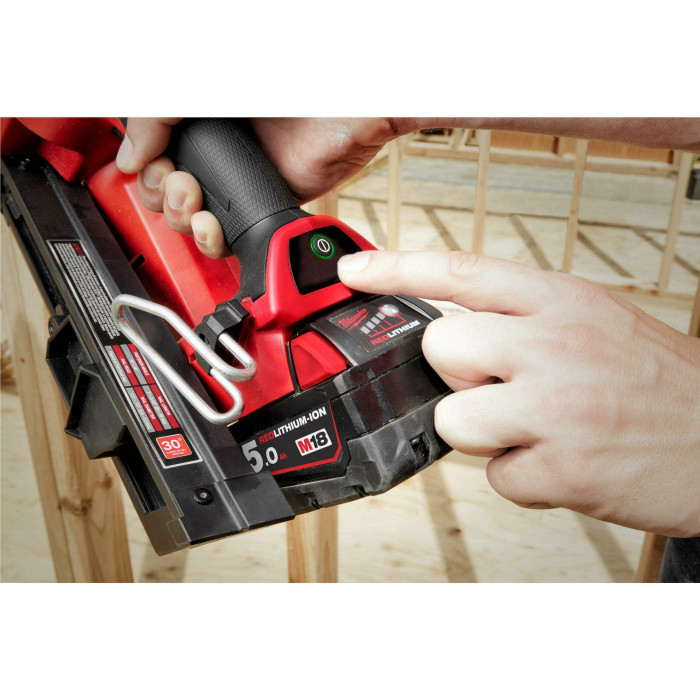 Гвоздезабиватель аккумуляторный Milwaukee M18 FFNS-502C 4933478302 - изображение 12