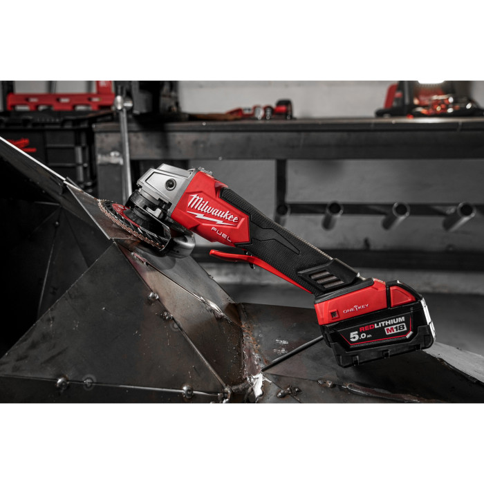 Угловая шлифмашина аккумуляторная Milwaukee M18 ONEFSAG125XPDB-502X 4933478435 - изображение 8