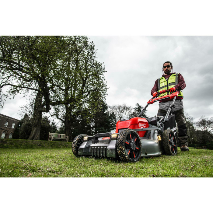 Газонокосилка аккумуляторная самоходная Milwaukee M18 F2LM53-0 4933479584 без АКБ - изображение 10