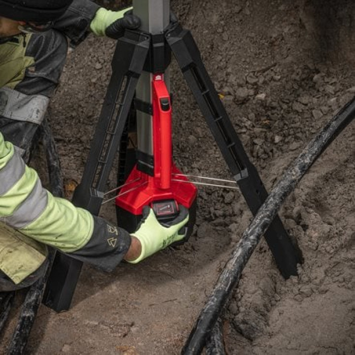Прожектор світлодіодний акумуляторний Milwaukee M18 SAL2-502B 4933492903 - зображення 13