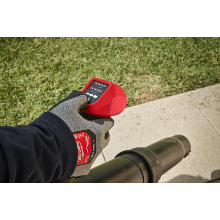 Повітродувка акумуляторна ранцева Milwaukee M18 F2BPB-124 4933493213 - зображення 6