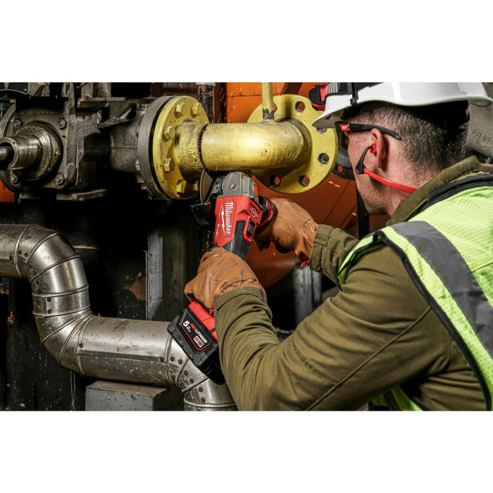 Угловая шлифмашина аккумуляторная Milwaukee M18 FSAG125XB-0 4933498062 без АКБ - изображение 3