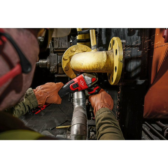 Угловая шлифмашина аккумуляторная Milwaukee M18 FSAG125XB-0 4933498062 без АКБ - изображение 5