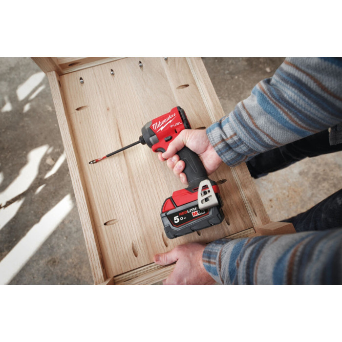Винтоверт аккумуляторный Milwaukee M18 FID3MC-502X 4933499450 - изображение 5
