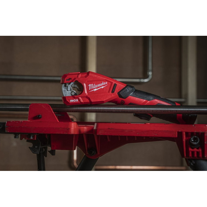 Труборез аккумуляторный по нержавеющей стали Milwaukee M12 PCSSMC-202C 4933499464 - изображение 4