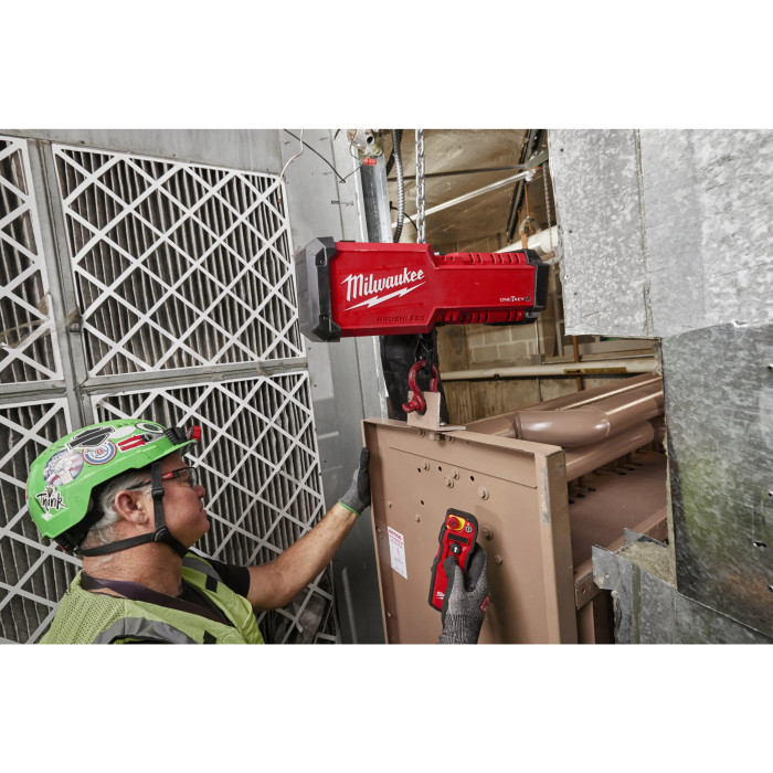 Таль цепная аккумуляторная Milwaukee M18 BLCHTO-121 ONE-KEY 1 т 6 м 4933500224 - изображение 10