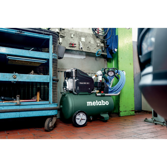 Компрессор поршневой масляный Metabo Basic 300-50 601525000 - изображение 7