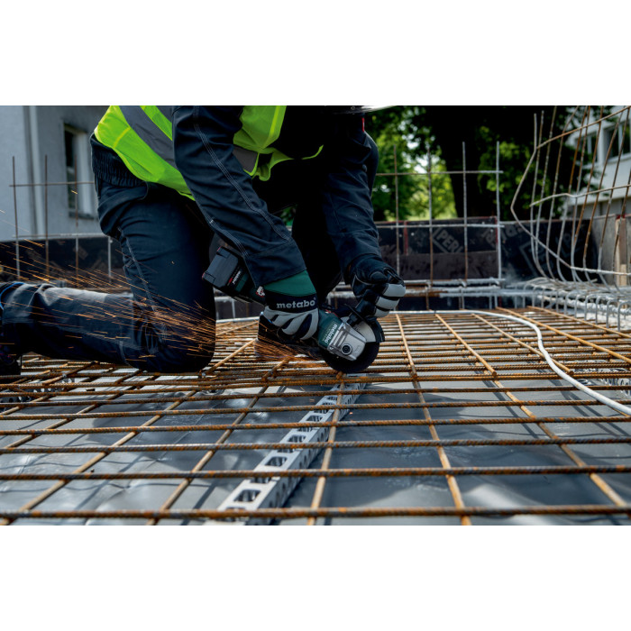 Угловая шлифмашина аккумуляторная Metabo W 18 L BL 9-125 без АКБ - изображение 7