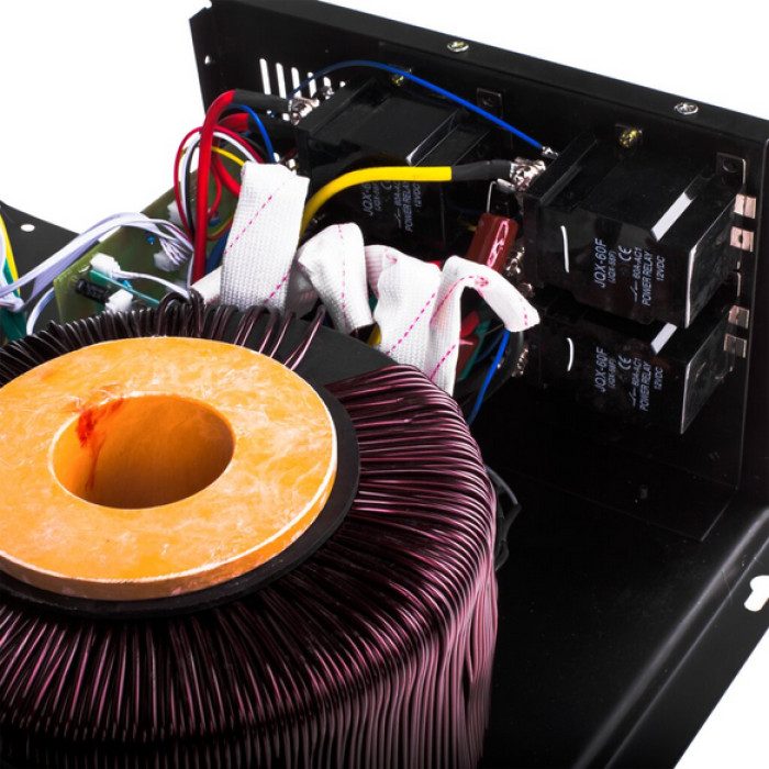 Стабілізатор напруги LogicPower LPT-W-12000RD BLACK 6613 - зображення 10