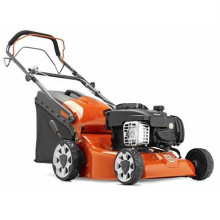 Газонокосилка бензиновая самоходная Husqvarna LC 140S 9676368-01