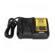 Зарядний пристрій DeWALT XR Li-Ion 10.8 В, 12 В, 14.4 В, 18 В, 54 В DCB112 - зображення 3
