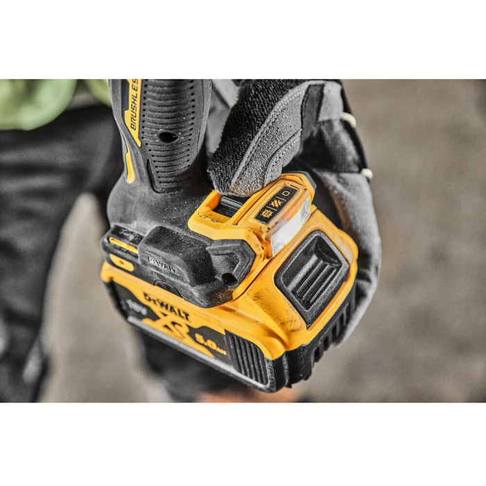 Дриль-шуруповерт акумуляторний DeWALT DCD800P2T - зображення 7