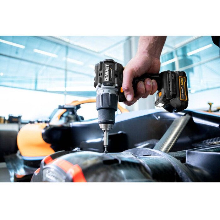 Дрель-шуруповёрт ударная аккумуляторная DeWALT McLaren F1 TEAM LIMITED EDITION DCD85ME2GT - изображение 14