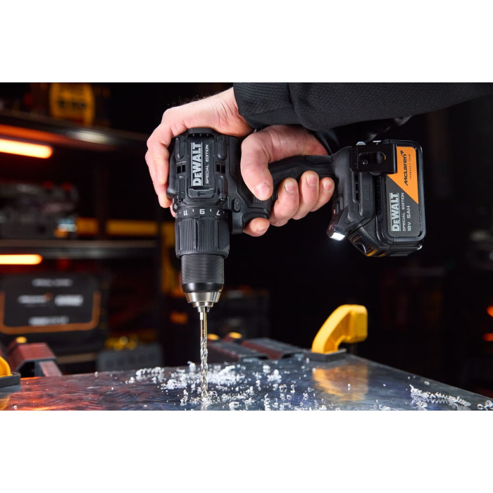 Дрель-шуруповёрт ударная аккумуляторная DeWALT McLaren F1 TEAM SPECIAL EDITION DCD86MP2KT - изображение 13