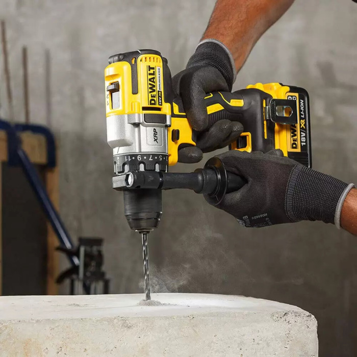 Дриль-шуруповерт акумуляторний DeWALT DCD991NT без АКБ - зображення 10