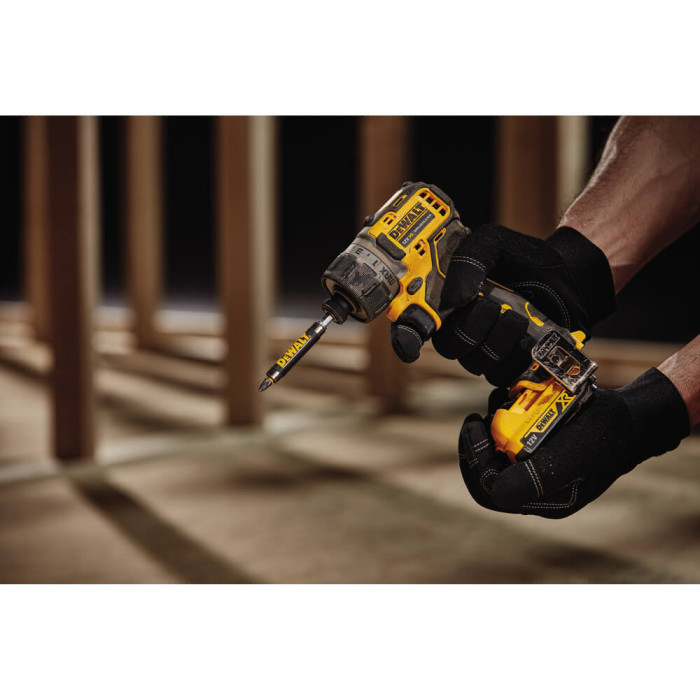 Шуруповёрт аккумуляторный DeWALT DCF601D2 - изображение 7