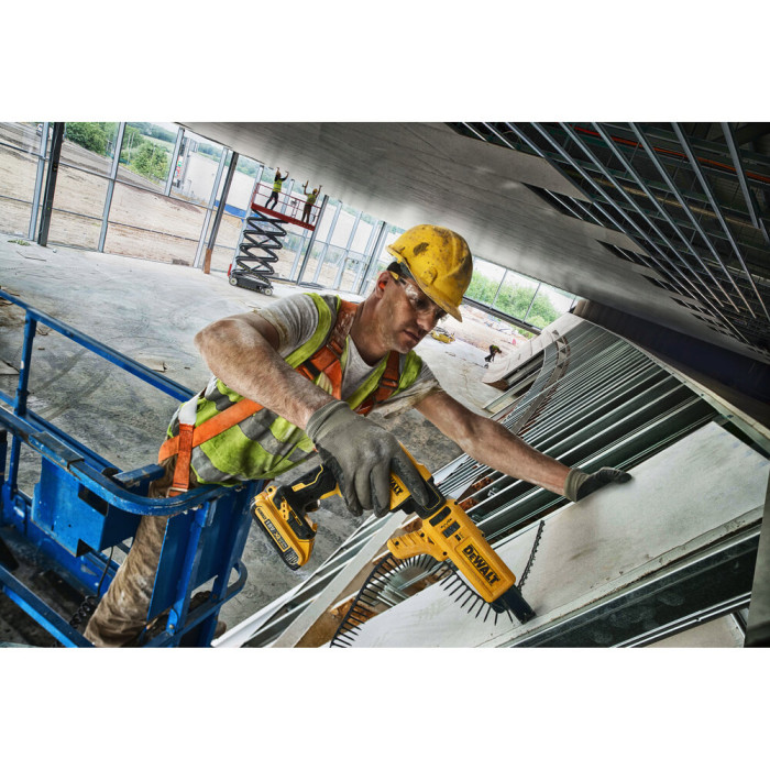Шуруповёрт аккумуляторный DeWALT DCF620N без АКБ - изображение 5