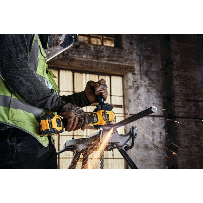 Угловая шлифмашина аккумуляторная DeWALT DCG409VST1 - изображение 6