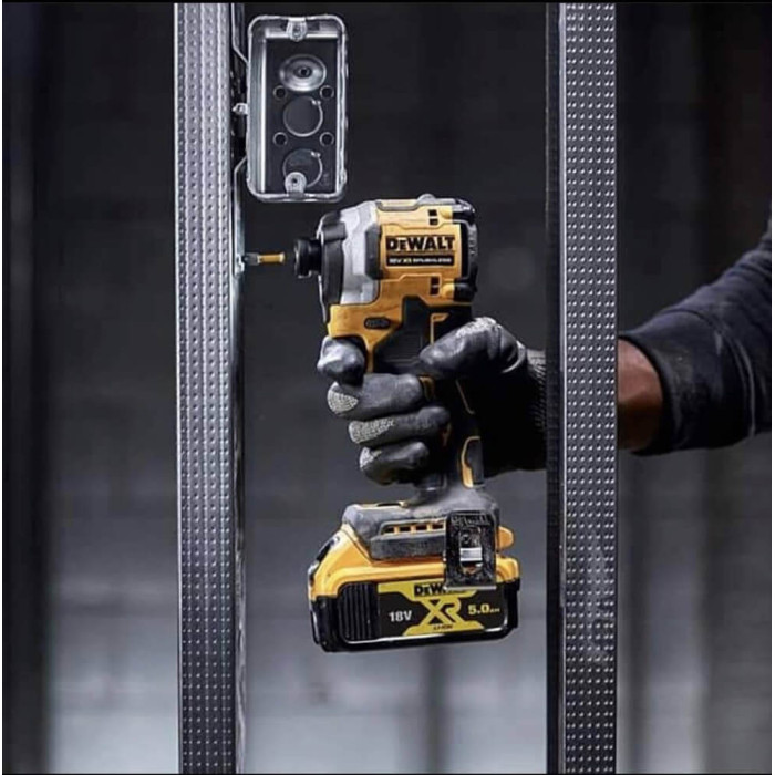 Набір акумуляторних інструментів DeWALT DCK2050E2T - зображення 4