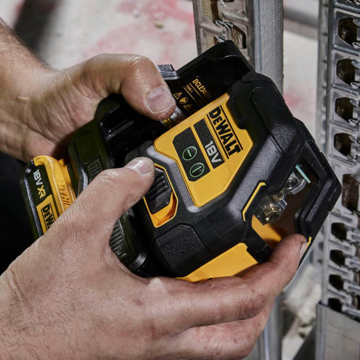 Уровень лазерный линейный DeWALT DCLE34021N без АКБ - изображение 4