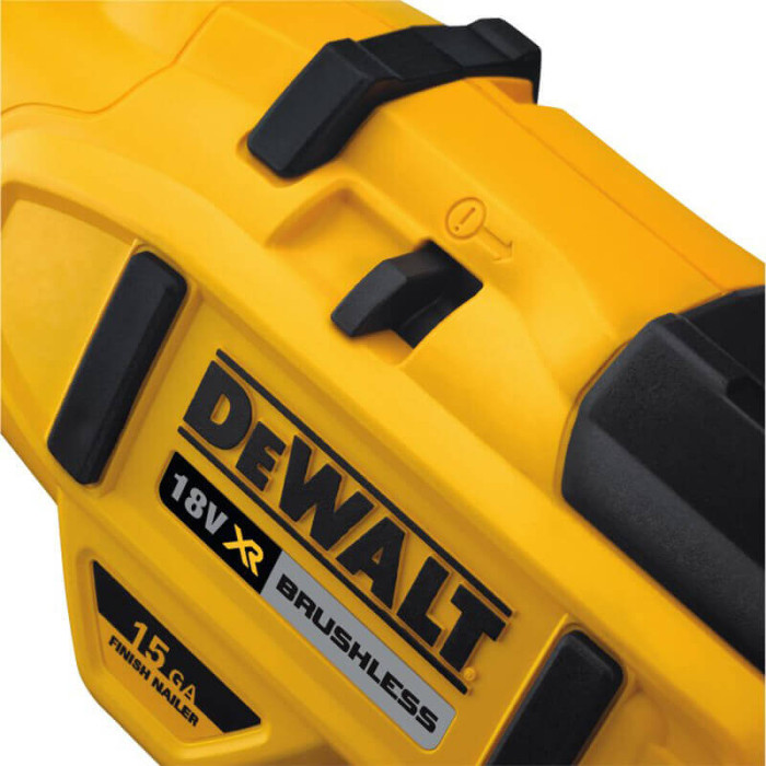 Пистолет гвоздезабивной аккумуляторный бесщёточный DeWALT DCN650N без АКБ - изображение 4